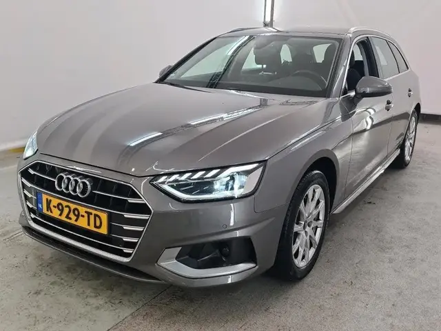 AUDI A4 AVANT 2 2021