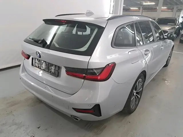 BMW 3 SERIES TOURING 318D 2021