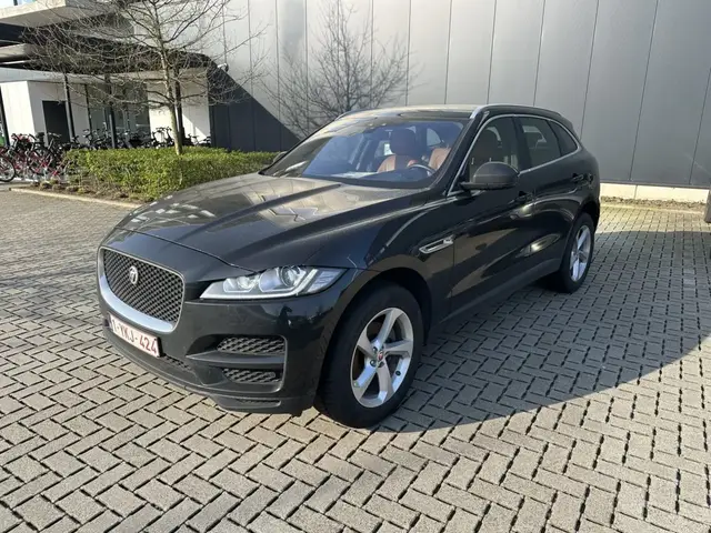 JAGUAR F-PACE 2020
