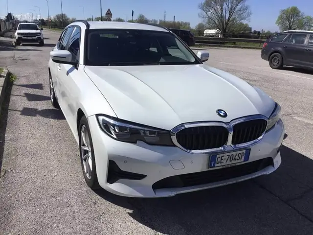 BMW 3 SERIES TOURING ADVANTAGE 2021