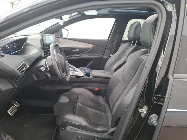 PEUGEOT 5008 GT BLACK PACK 2021
