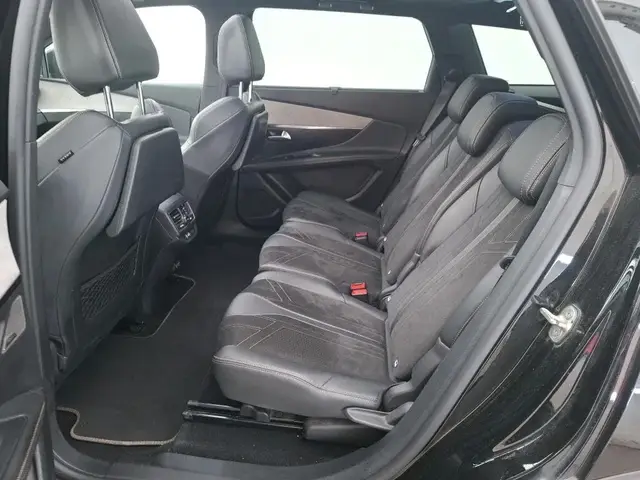 PEUGEOT 5008 GT BLACK PACK 2021