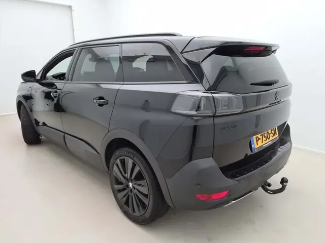PEUGEOT 5008 GT BLACK PACK 2022