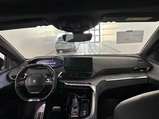 PEUGEOT 5008 GT BLACK PACK 2022