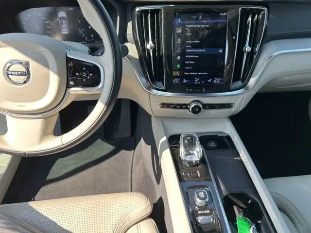 VOLVO S60 B3 R-DESIGN 2021