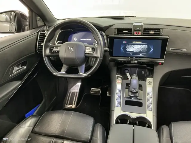 DS AUTOMOBILES DS CROSSBACK LOUVRE DS 7 CROSSBACK LOUVRE 2021