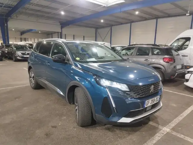 PEUGEOT 5008 2022