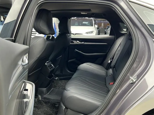 GEELY XINGRUI 1.5T ORIENTAL SHINING KUNLUN EDITION 2025