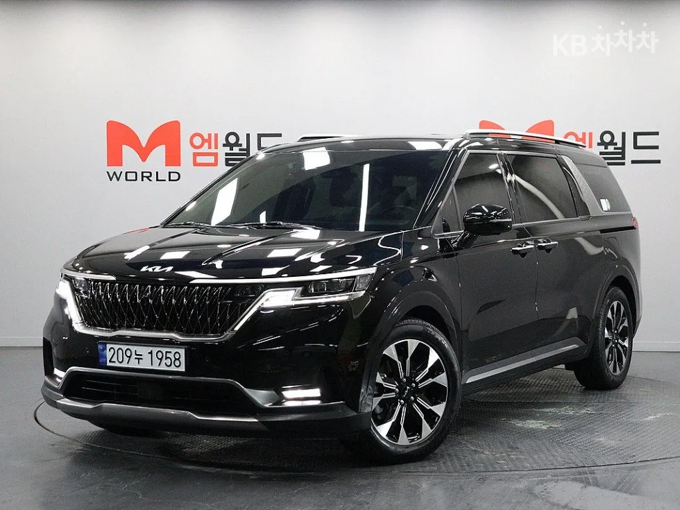KIA CARNIVAL NOBLESSE 2022