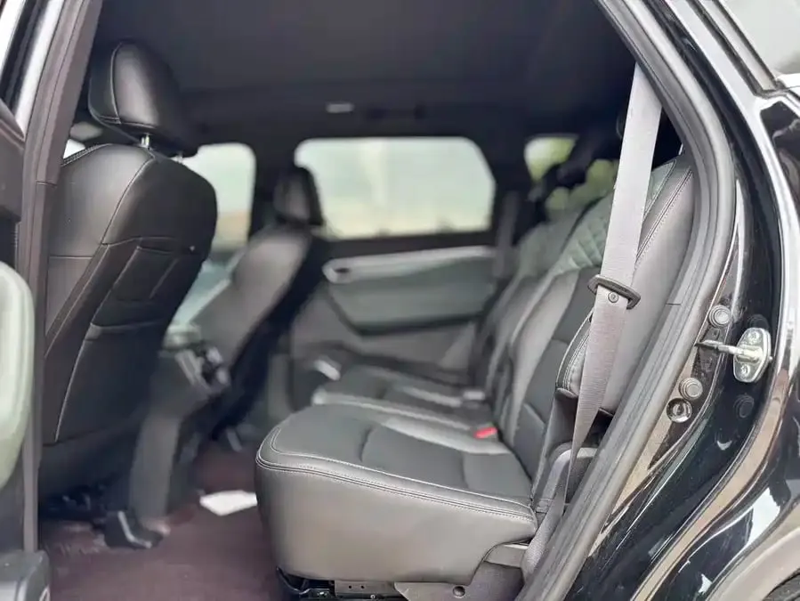 GEELY OKAVANGO 2.0T DCT PREMIUM EDITION (7 МЕСТ) 2023