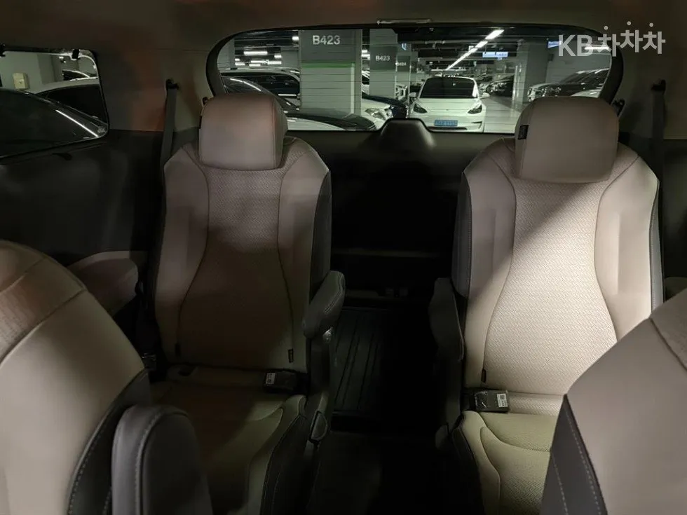 KIA THE CARNIVAL 2.2 DIESEL 9-SEATER NOBLESSE (РЕСТАЙЛИНГ) 2024