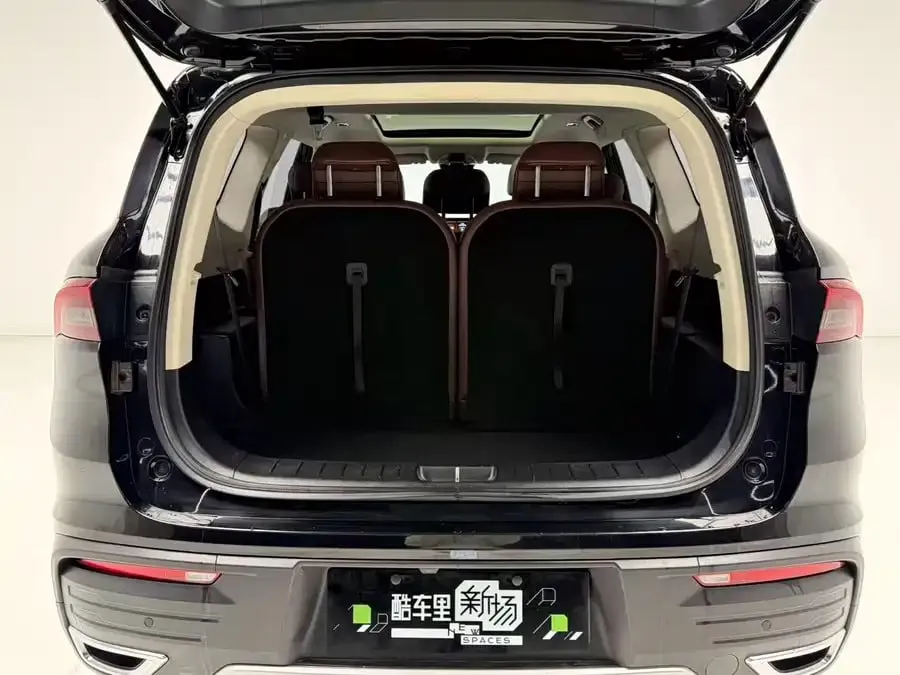 GEELY OKAVANGO 1.8TD DCT LUXURY (7 МЕСТ) 2022