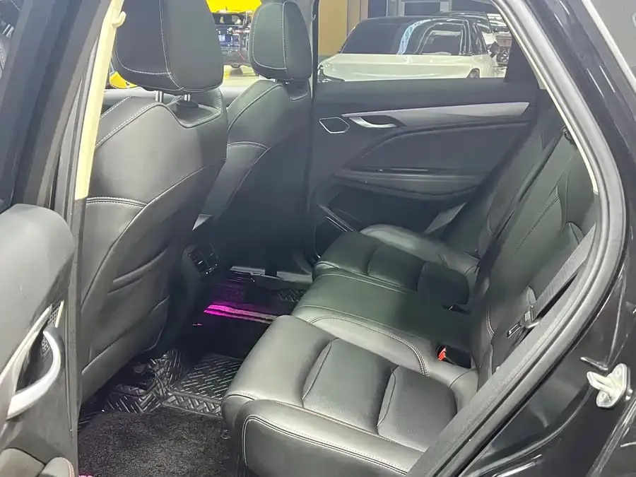GEELY TUGELLA 2022