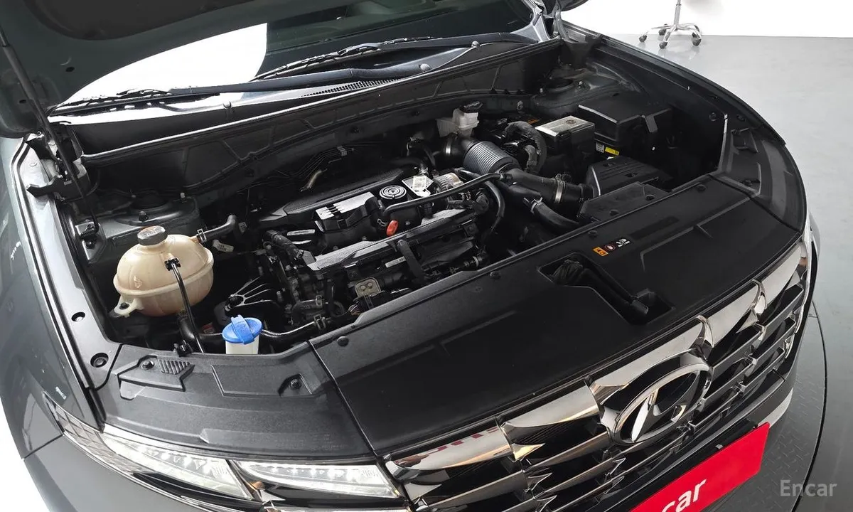 HYUNDAI TUCSON NX4 2021