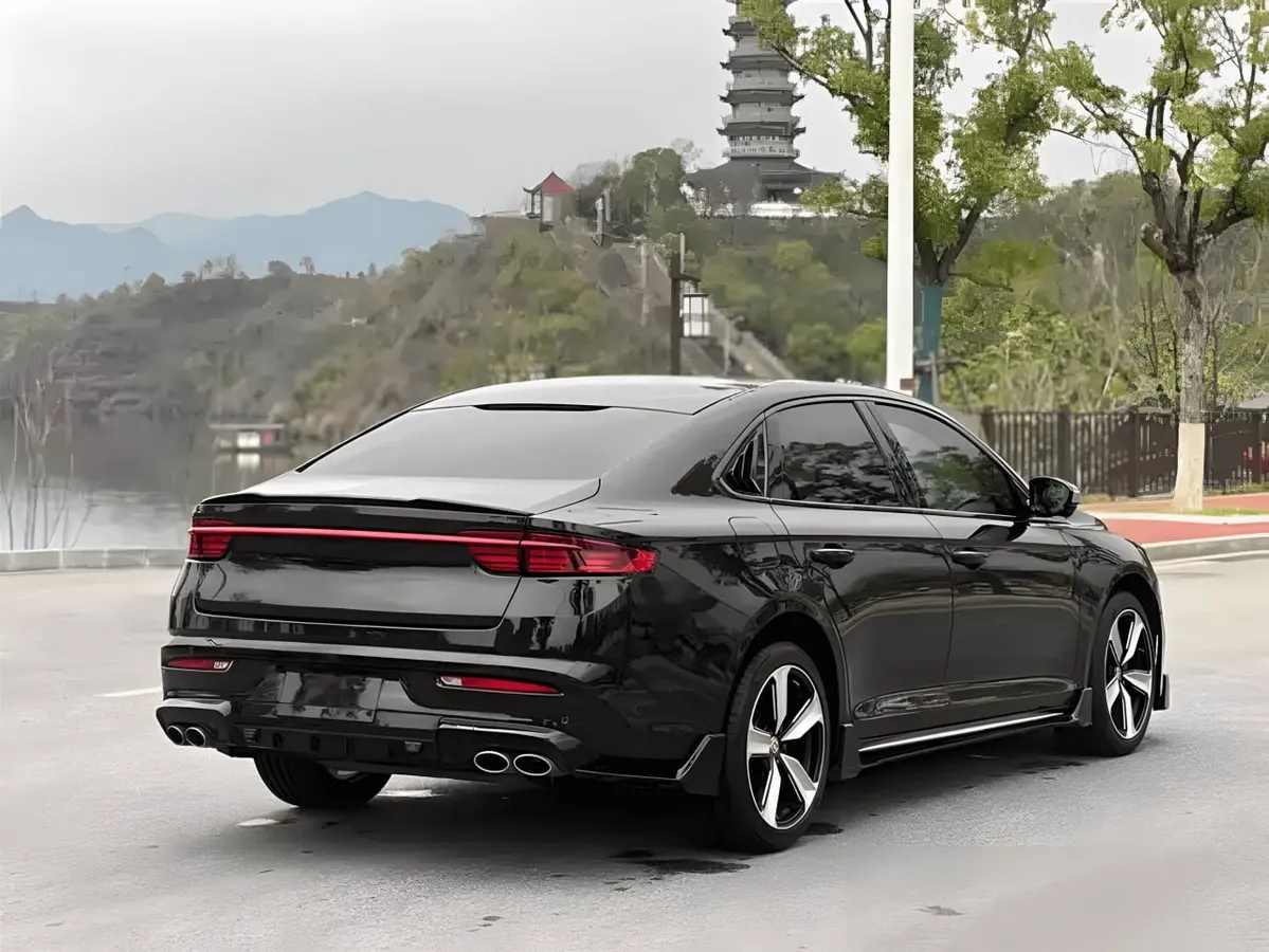 GEELY XINGRUI 2022