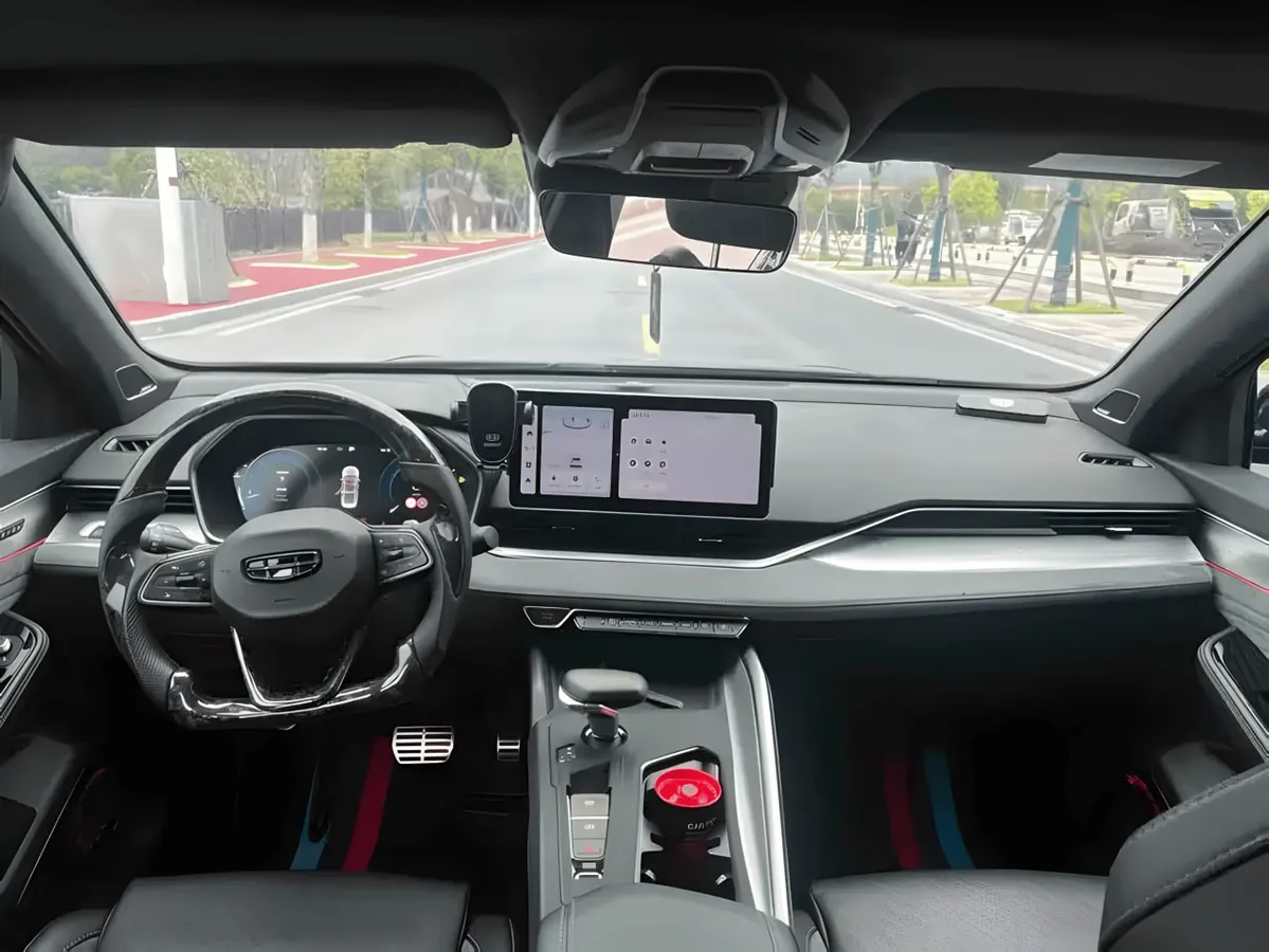 GEELY XINGRUI 2022