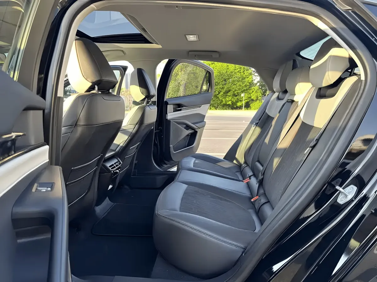 FORD MONDEO 2.0T ECOBOOST 245 LUXURY 2023