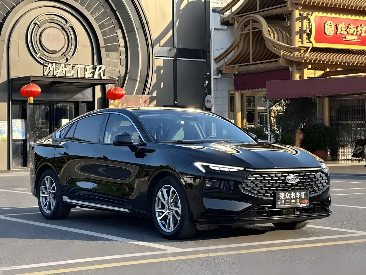 FORD MONDEO 2.0T ECOBOOST 245 LUXURY 2023