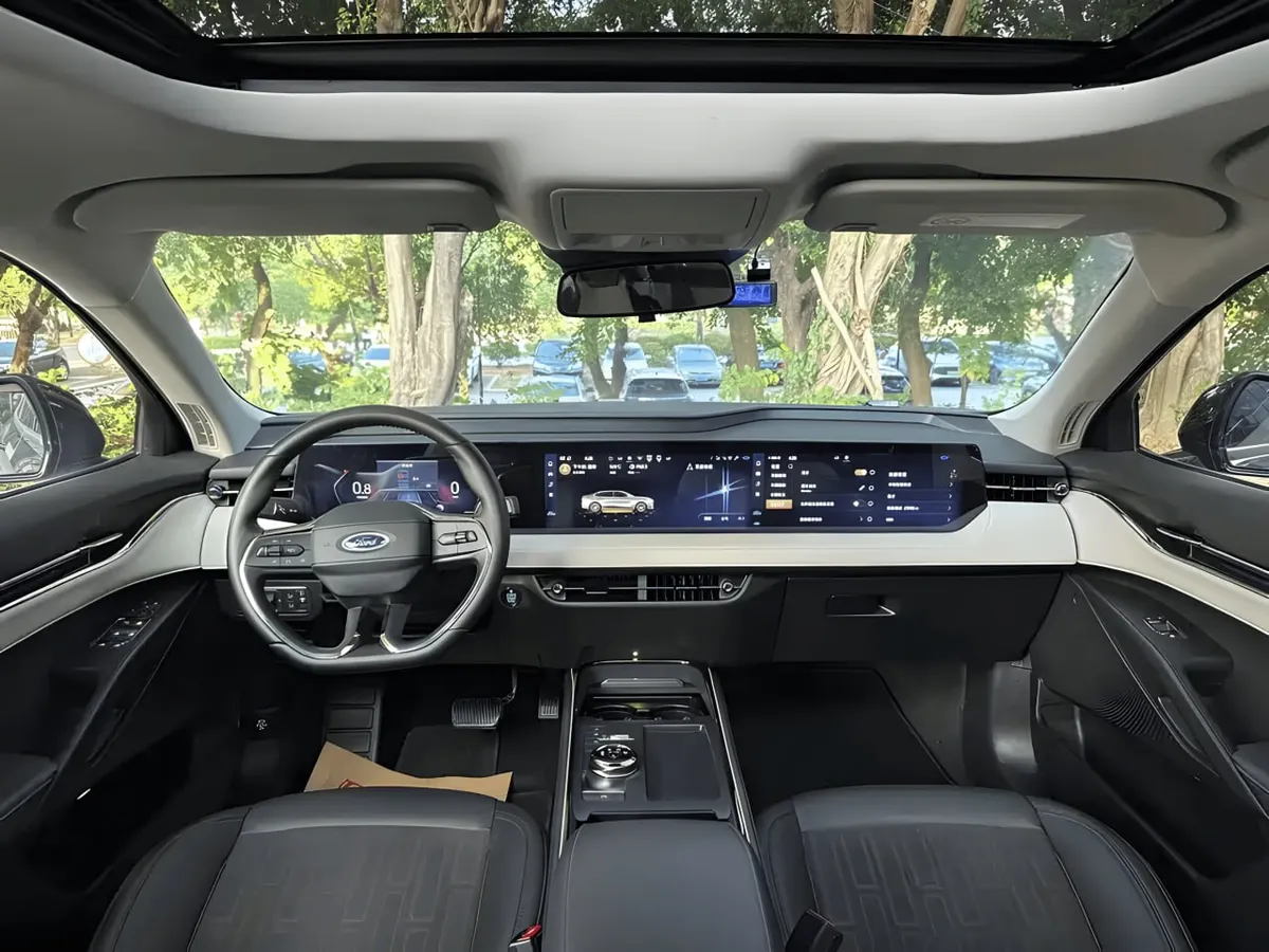 FORD MONDEO 2.0T ECOBOOST 245 LUXURY 2023
