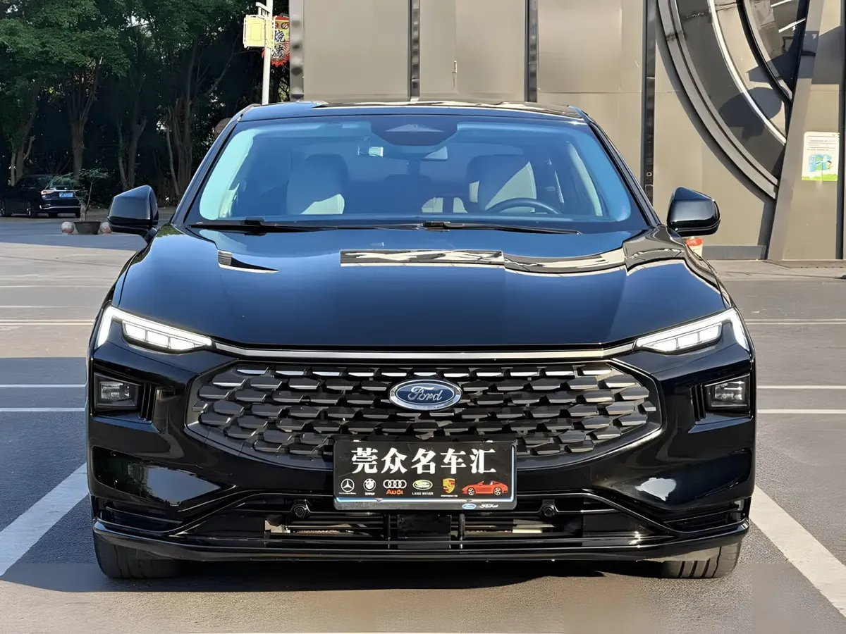 FORD MONDEO 2.0T ECOBOOST 245 LUXURY 2023