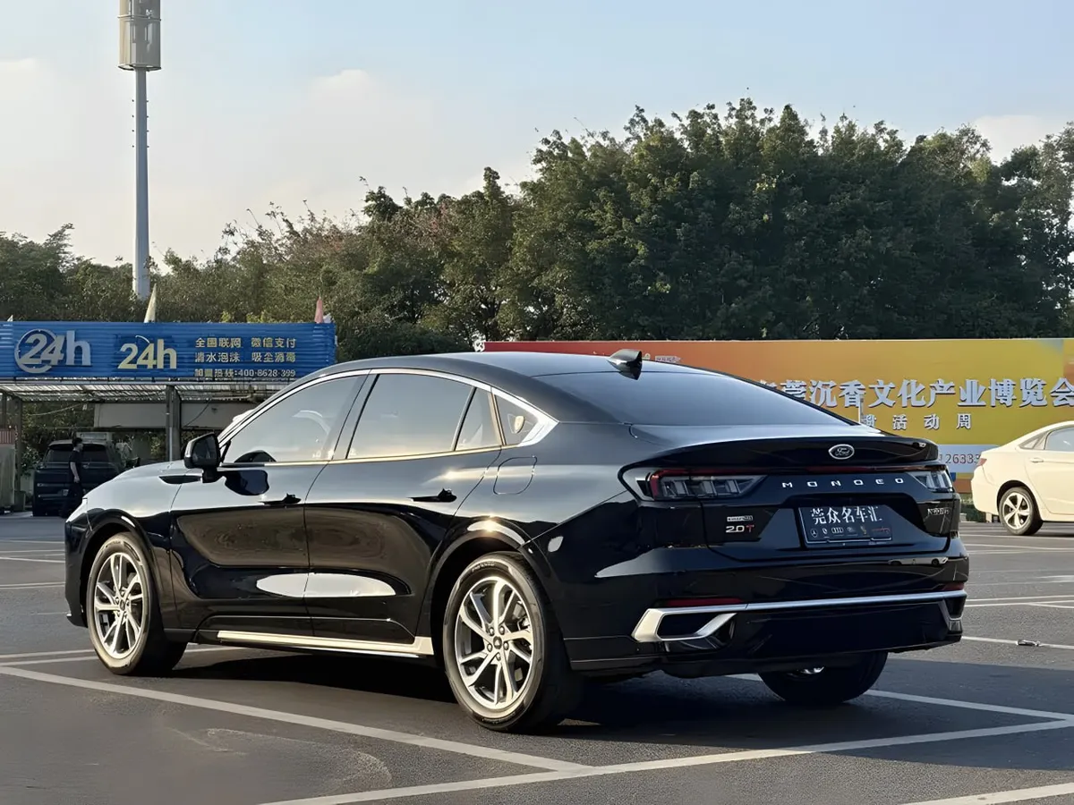FORD MONDEO 2.0T ECOBOOST 245 LUXURY 2023
