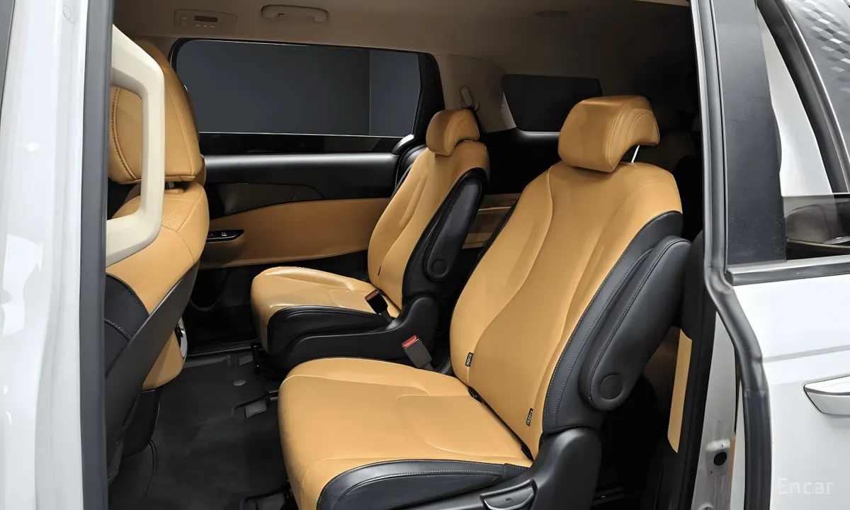 KIA CARNIVAL 9-SEATER PRESTIGE 2021
