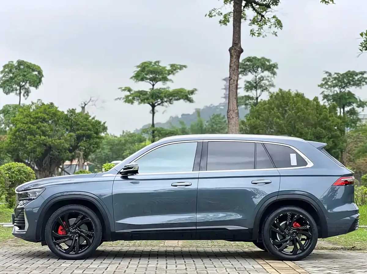 GEELY MONJARO HIGH-POWER AUTOMATIC FOUR-WHEEL DRIVE FLAGSHIP EDITION 2022