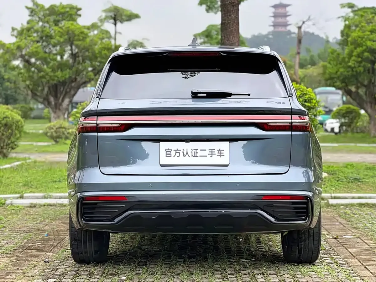 GEELY MONJARO HIGH-POWER AUTOMATIC FOUR-WHEEL DRIVE FLAGSHIP EDITION 2022