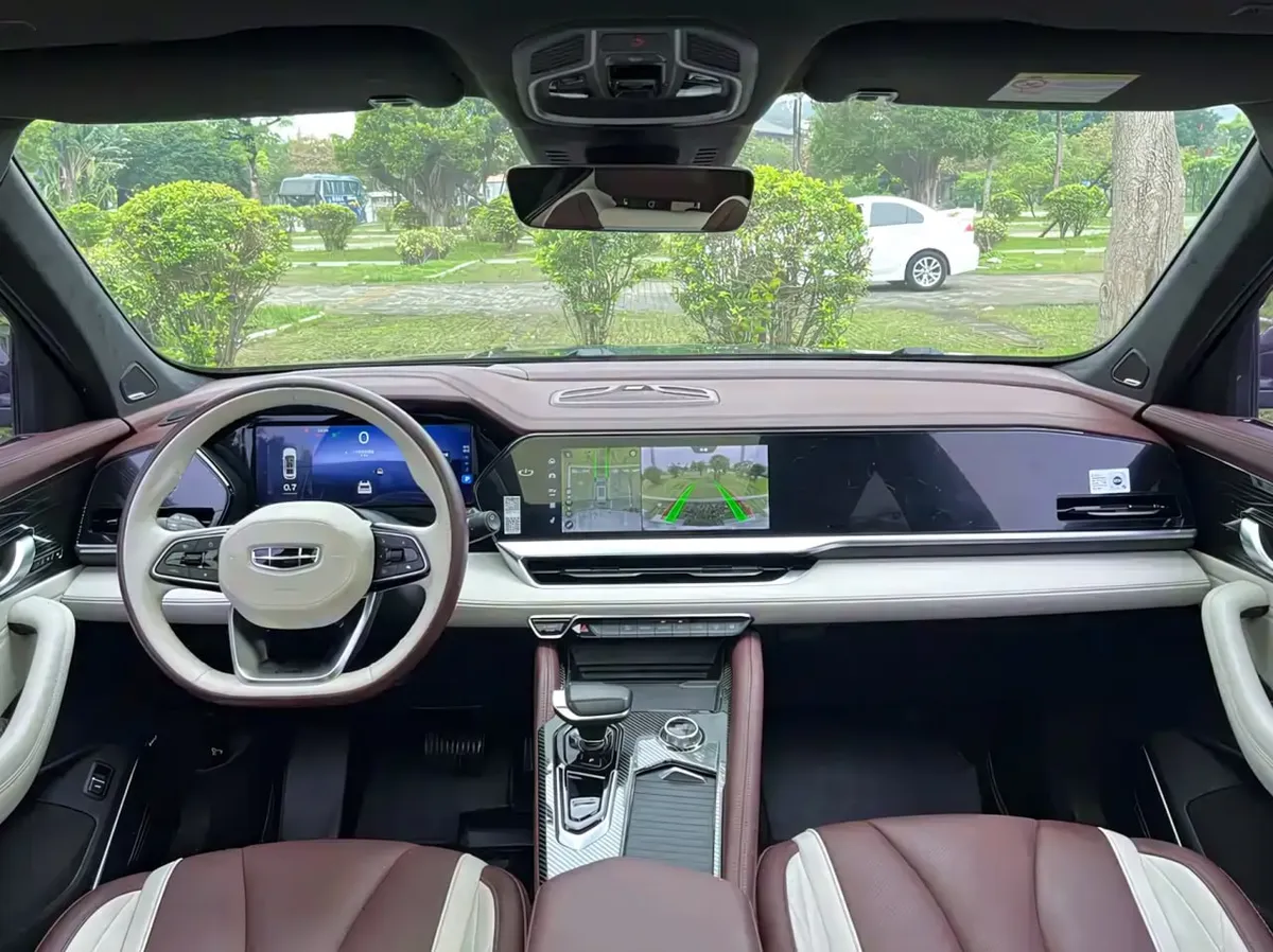 GEELY MONJARO HIGH-POWER AUTOMATIC FOUR-WHEEL DRIVE FLAGSHIP EDITION 2022