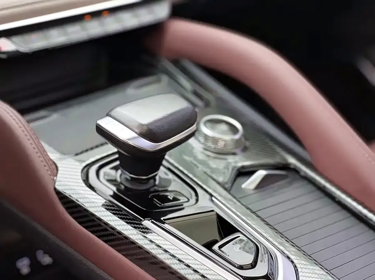 GEELY MONJARO HIGH-POWER AUTOMATIC FOUR-WHEEL DRIVE FLAGSHIP EDITION 2022