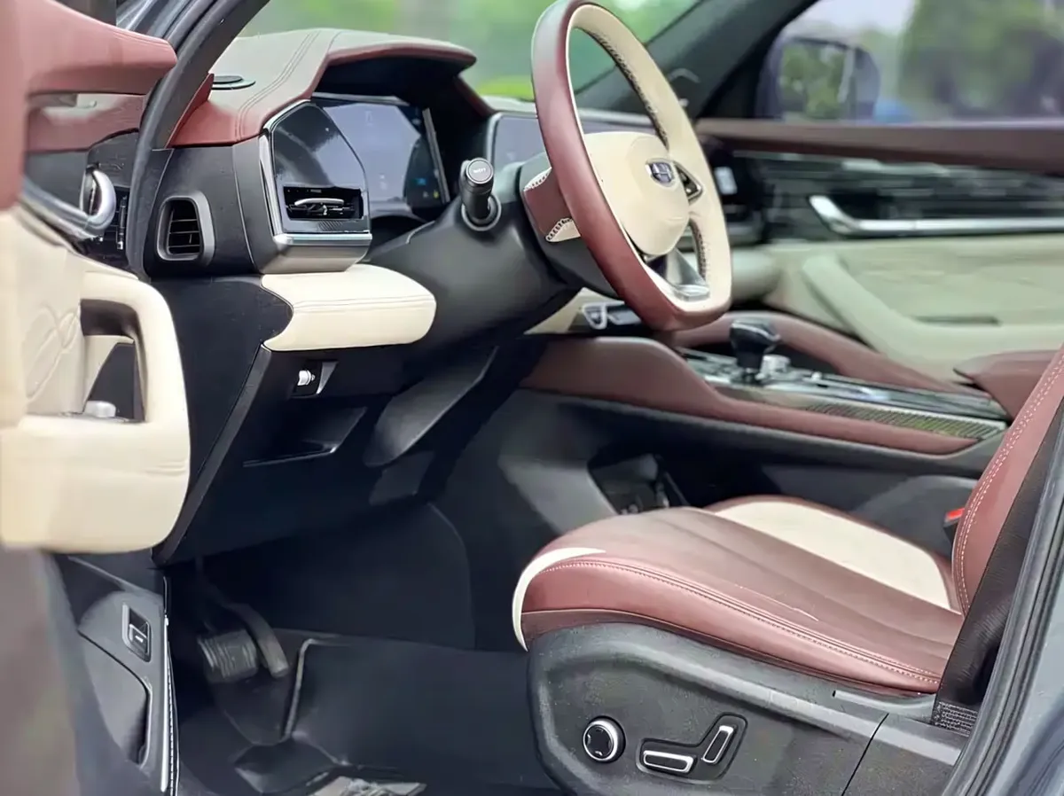 GEELY MONJARO HIGH-POWER AUTOMATIC FOUR-WHEEL DRIVE FLAGSHIP EDITION 2022