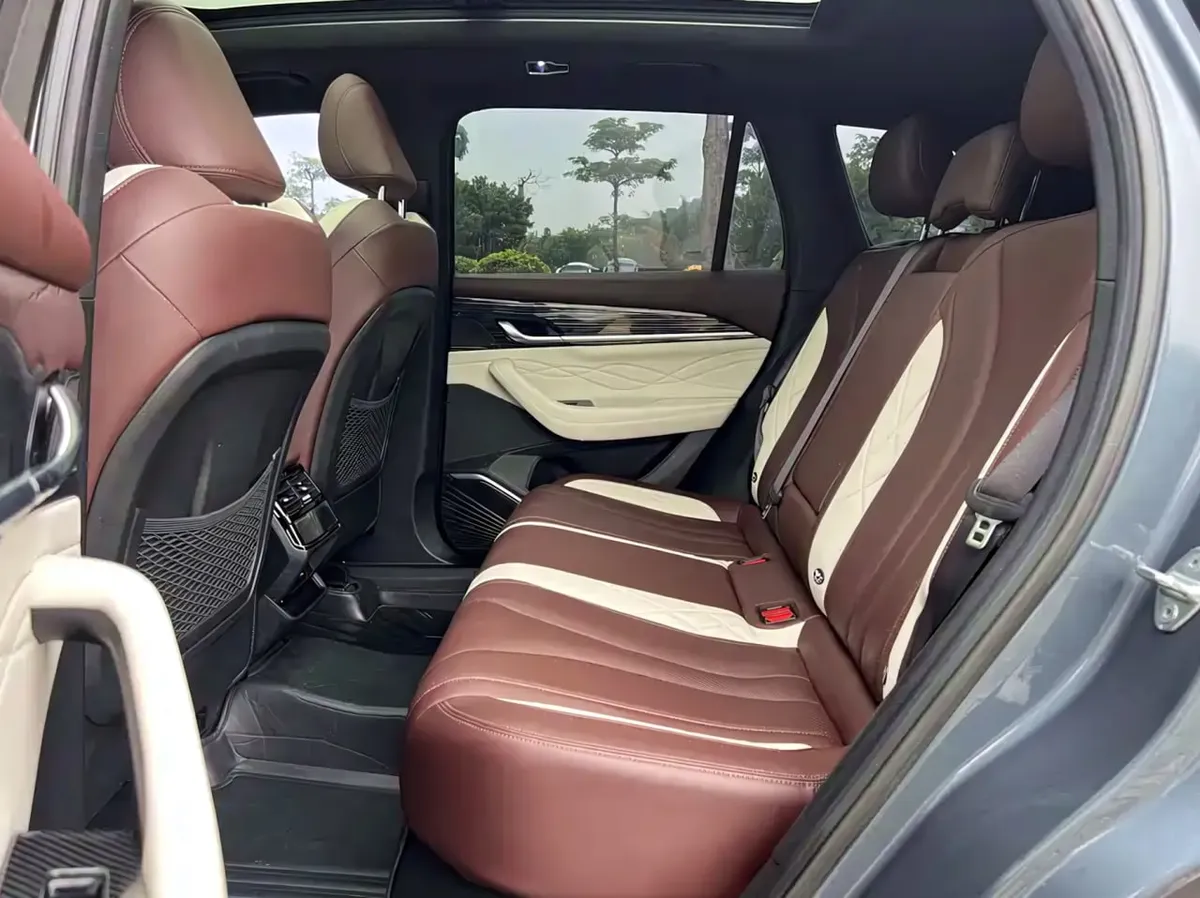 GEELY MONJARO HIGH-POWER AUTOMATIC FOUR-WHEEL DRIVE FLAGSHIP EDITION 2022