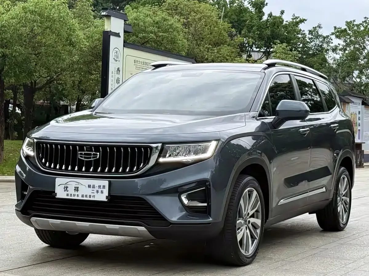 GEELY OKAVANGO LUXURY 7-SEATER 2022