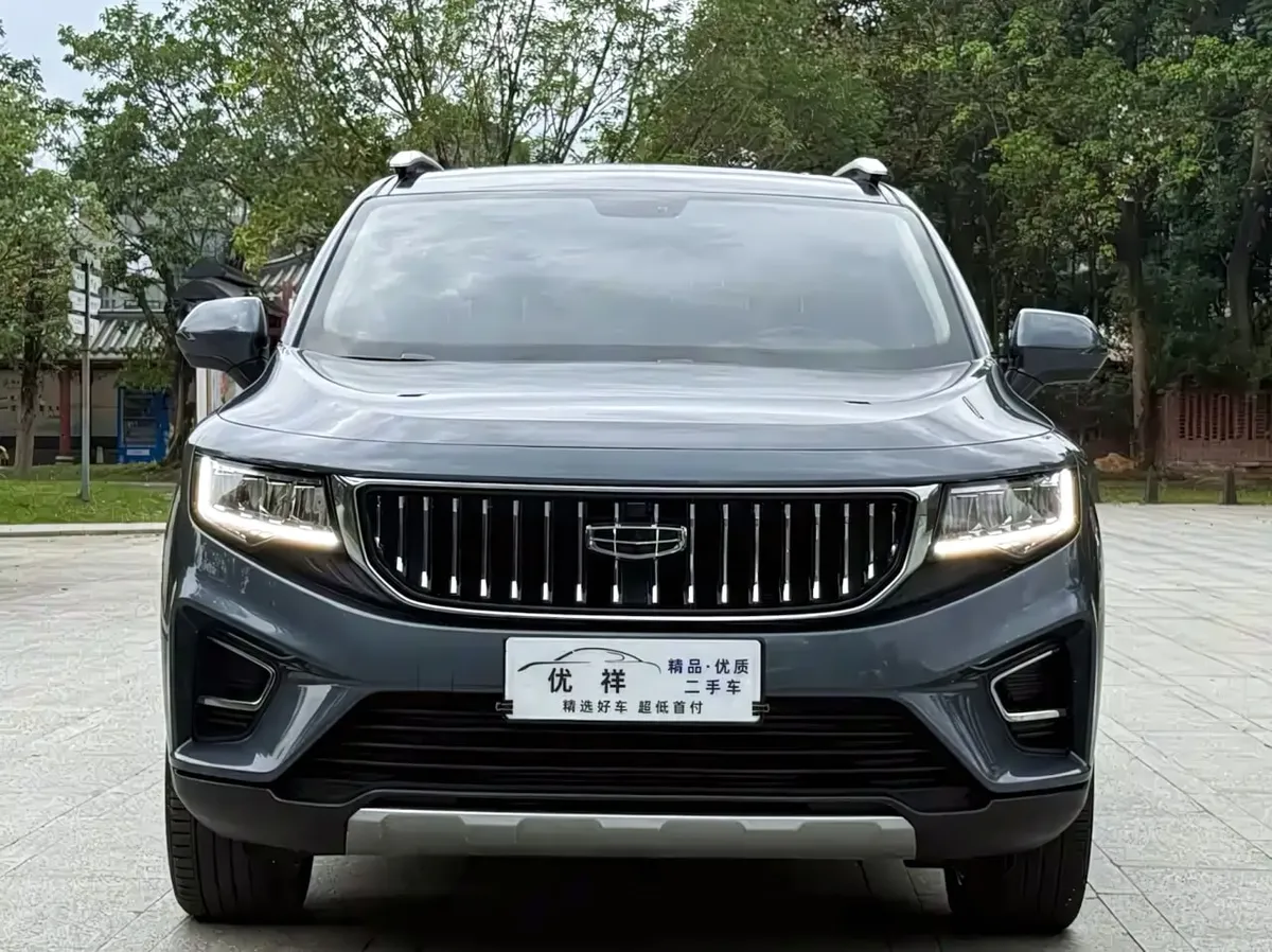 GEELY OKAVANGO LUXURY 7-SEATER 2022