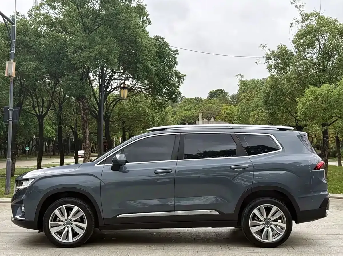 GEELY OKAVANGO LUXURY 7-SEATER 2022