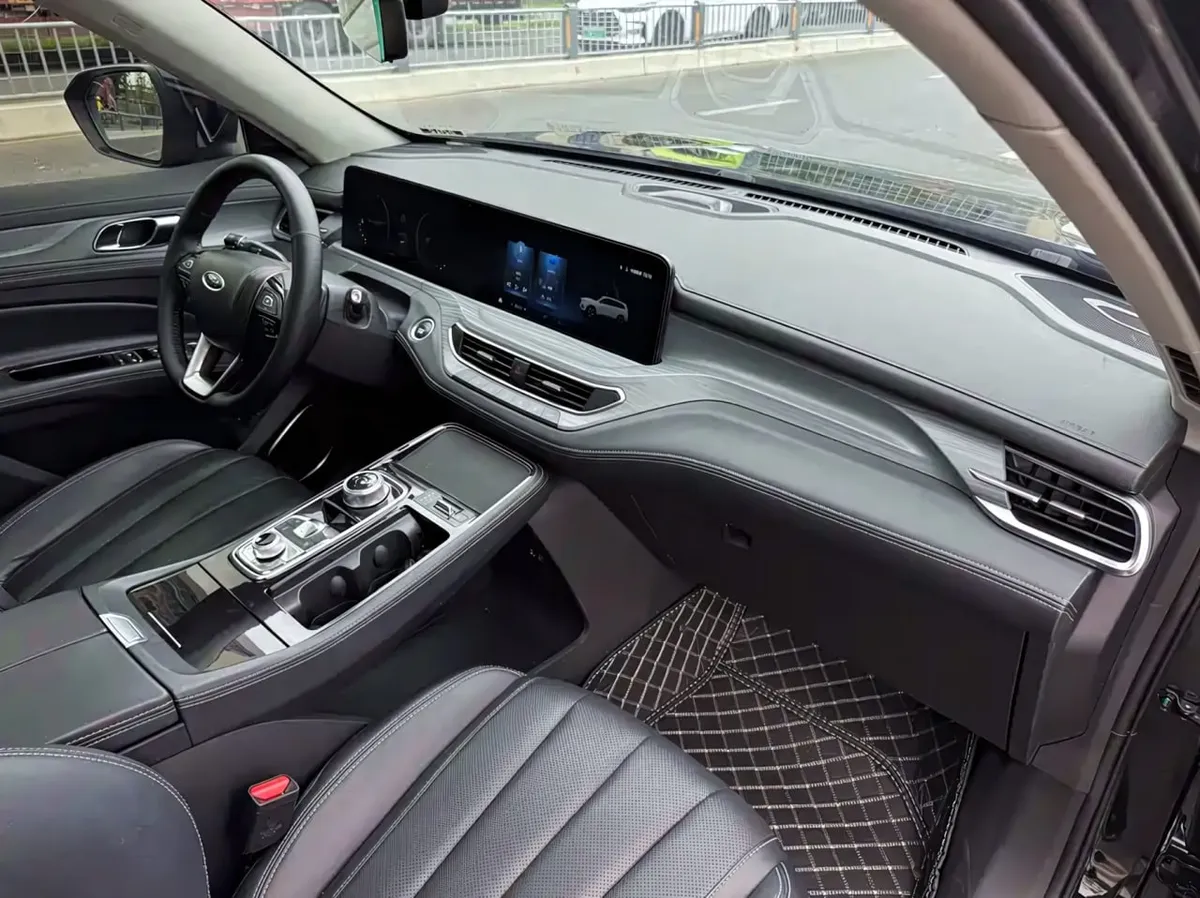 FORD EQUATOR ECOBOOST 225 PLATINUM EDITION 7-SEATER 2023