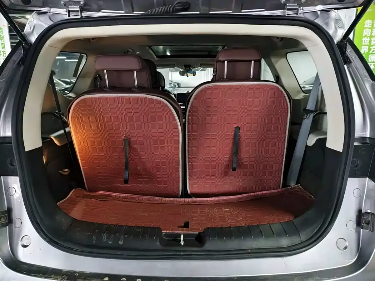 GEELY JIAJI 1.8TD DCT PLATINUM LUXURY EDITION 2022