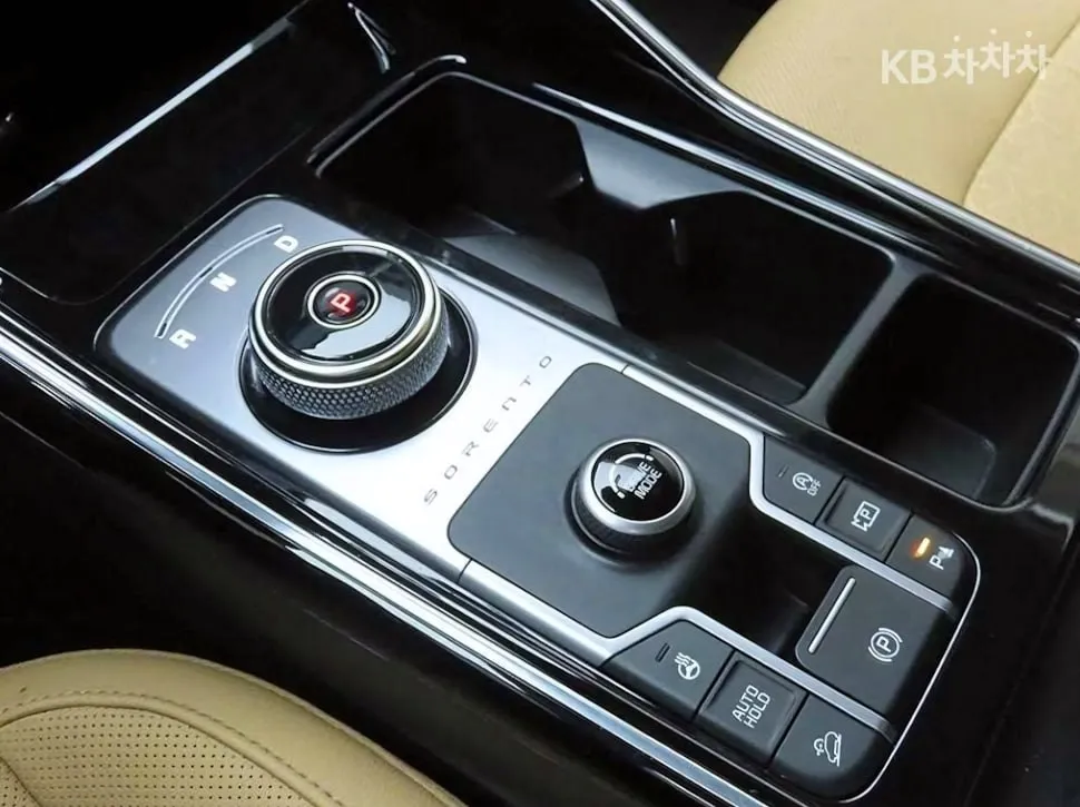 KIA SORENTO 2.5 T-GDI 2WD NOBLESSE 2022