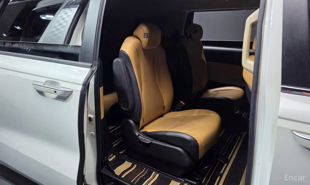 KIA CARNIVAL 2.2 VGT 9-SEATER PRESTIGE 2021