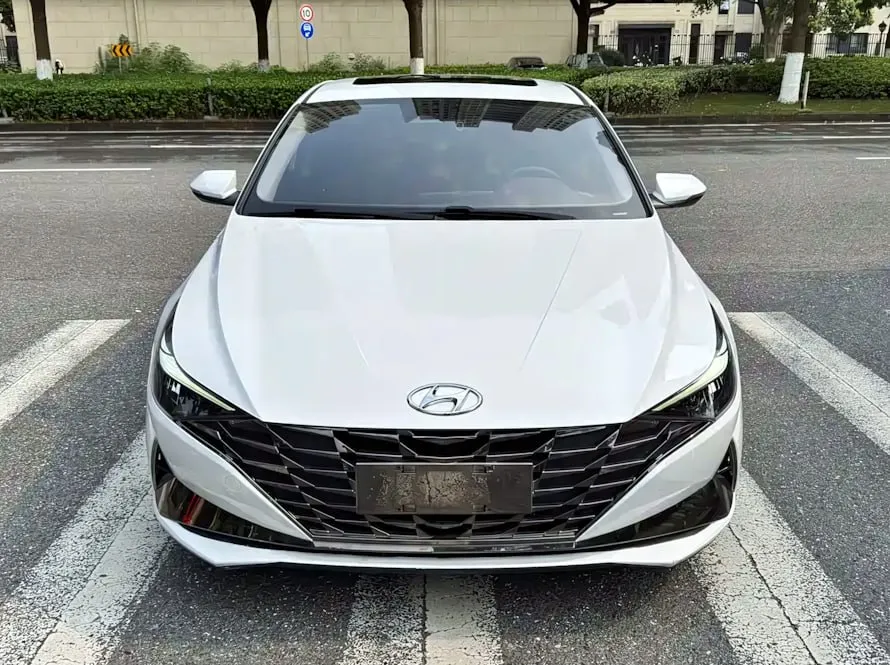 HYUNDAI ELANTRA 1.5L CVT LUX PREMIUM EDITION 2022