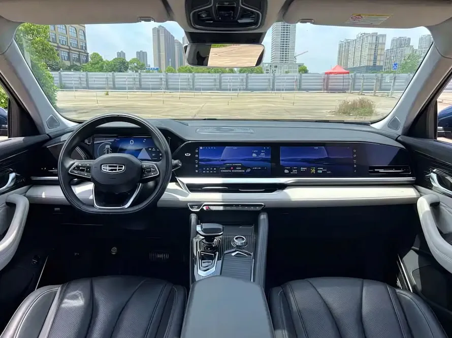 GEELY MONJARO 2.0TD HIGH-POWER AUTOMATIC TWO-WHEEL DRIVE FLAGSHIP EDITION (ФЛАГМАН) 2023
