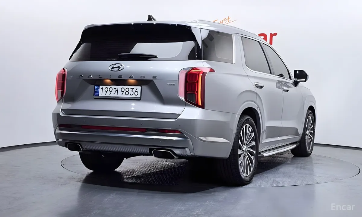 HYUNDAI THE PALISADE VIP VIP (ТОПОВОЕ ИСПОЛНЕНИЕ С РАЗДЕЛЬНЫМИ КАПИТАНСКИМИ КРЕСЛАМИ) 2023