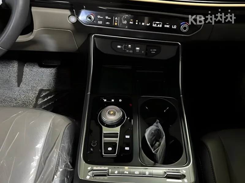 KIA THE CARNIVAL SIGNATURE + ВСЕ КЛЮЧЕВЫЕ ДОП. ПАКЕТЫ (STYLE MONITORING PACK SMART CONNECT DUAL SUNROOF) 2024