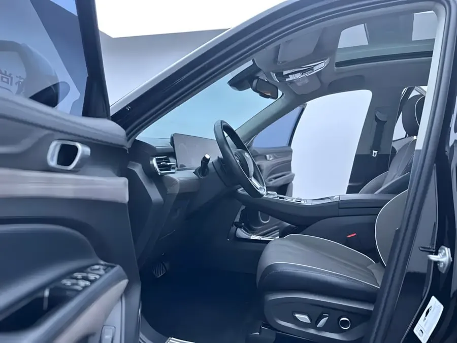 FORD EQUATOR PREMIUM 7-SEATER (2/2/3 SEATS) 2023