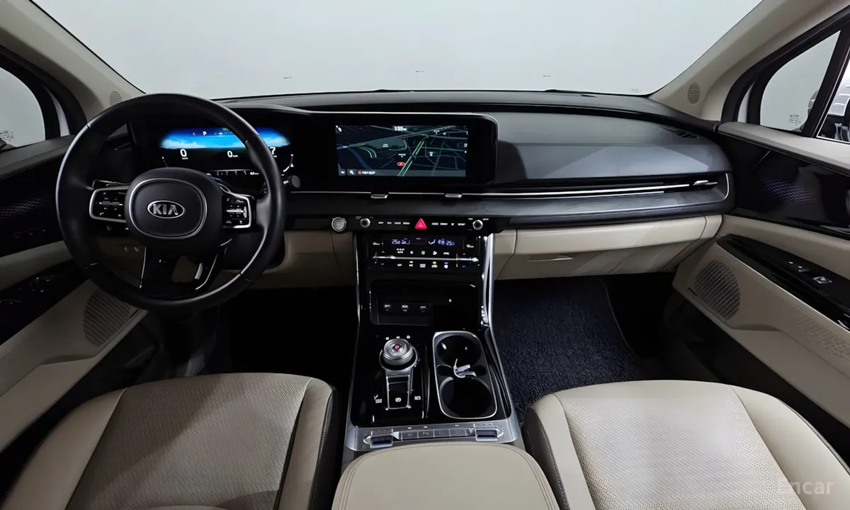 KIA CARNIVAL HIGH LIMOUSINE (СПЕЦИАЛЬНАЯ СЕРИЯ С ВЫСОКОЙ КРЫШЕЙ И VIP-ОСНАЩЕНИЕМ) 2021