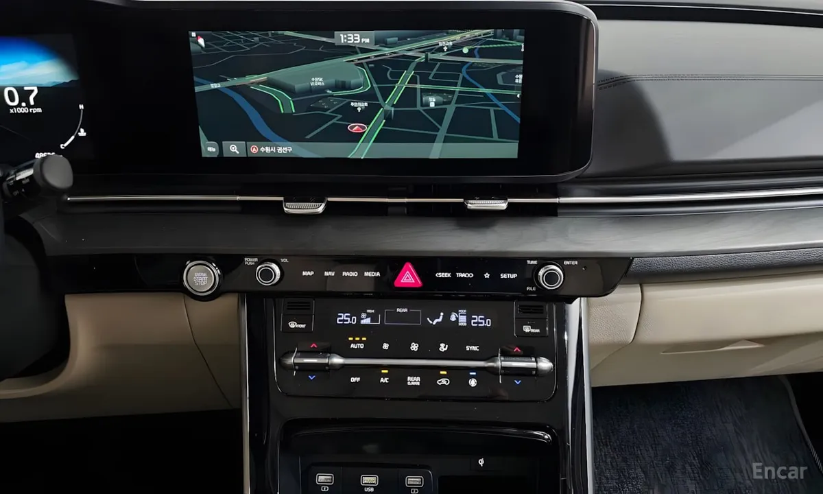 KIA CARNIVAL HIGH LIMOUSINE (СПЕЦИАЛЬНАЯ СЕРИЯ С ВЫСОКОЙ КРЫШЕЙ И VIP-ОСНАЩЕНИЕМ) 2021