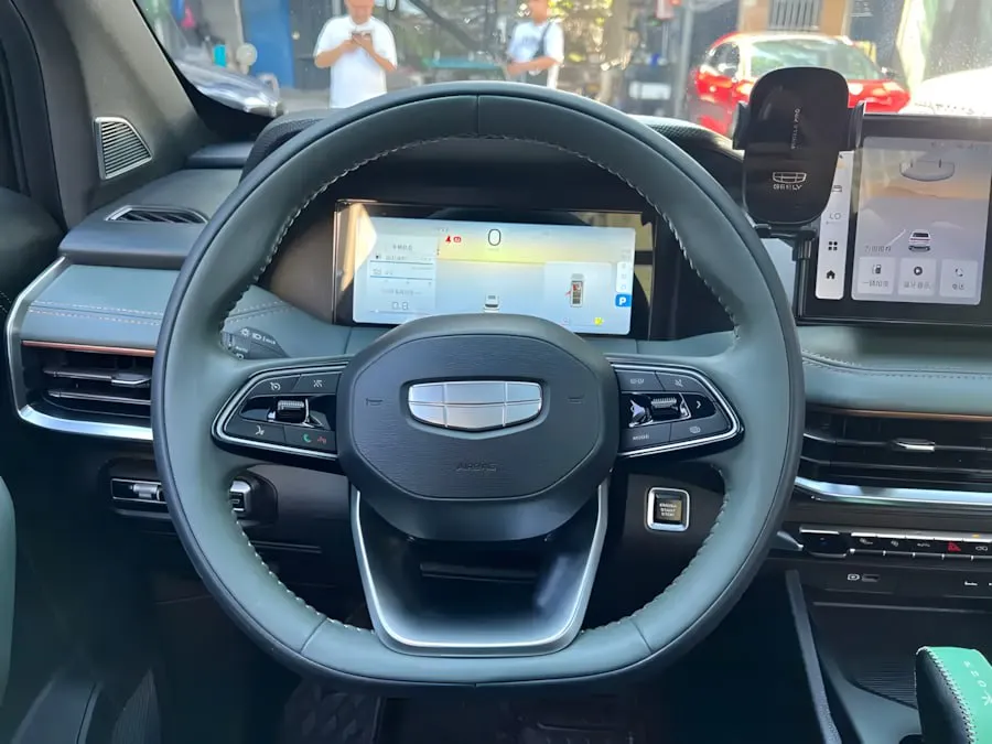 GEELY HAOYUE L PREMIUM EDITION (СБАЛАНСИРОВАННОЕ И ПРАКТИЧНОЕ ИСПОЛНЕНИЕ) 2023