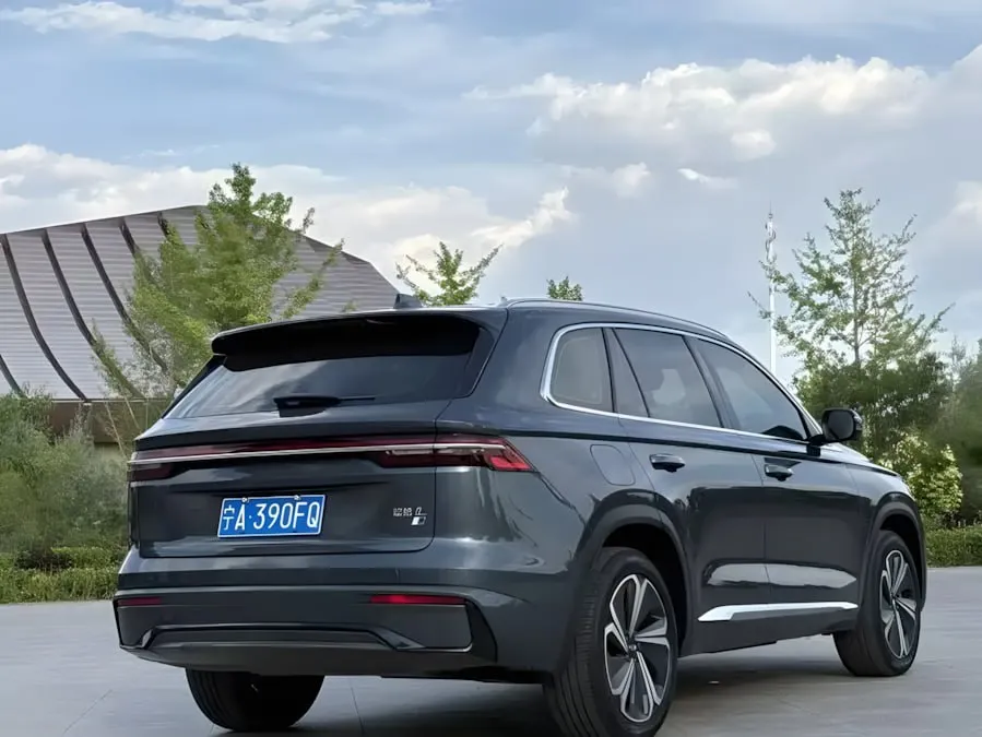 GEELY MONJARO THOR HI F HYBRID SUPER XUN 2022