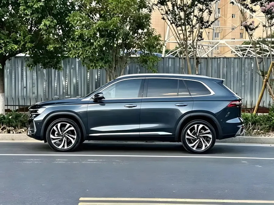 GEELY MONJARO SKY EDITION (БОГАТОЕ ОСНАЩЕНИЕ) 2023