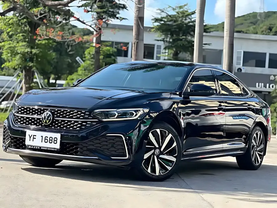 VOLKSWAGEN PASSAT STARRY SKY LUXURY EDITION 2022